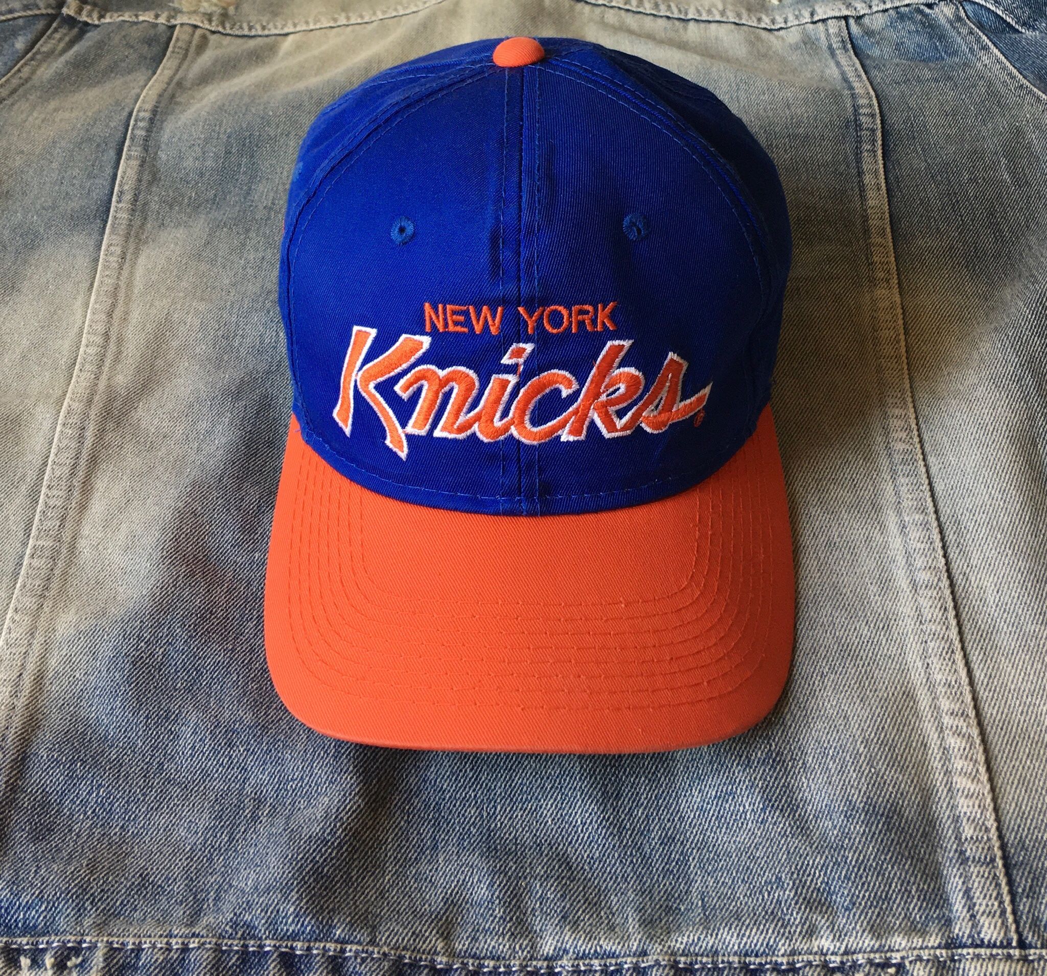 Vintage Sports Specialties New York Knicks NYK Snapback Hat