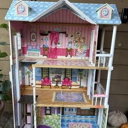 Doll House 