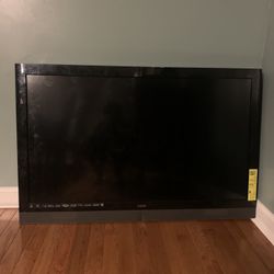 120 Hz Vizio TV 40-44 Inches