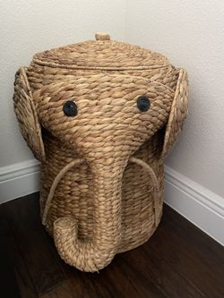 20.5 in. Elefant Laundry Hamper in Natural