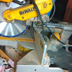 Dewalt saw 12 inch
