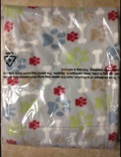New Fleece Throw "Puppy Paws" 50"x60"