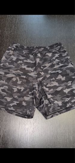 Lululemon Brand Men Shorts Size Medium