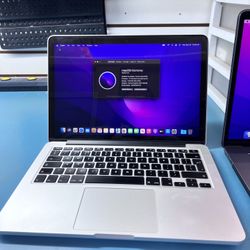 2015 MacBook Pro 13inch 8 GB