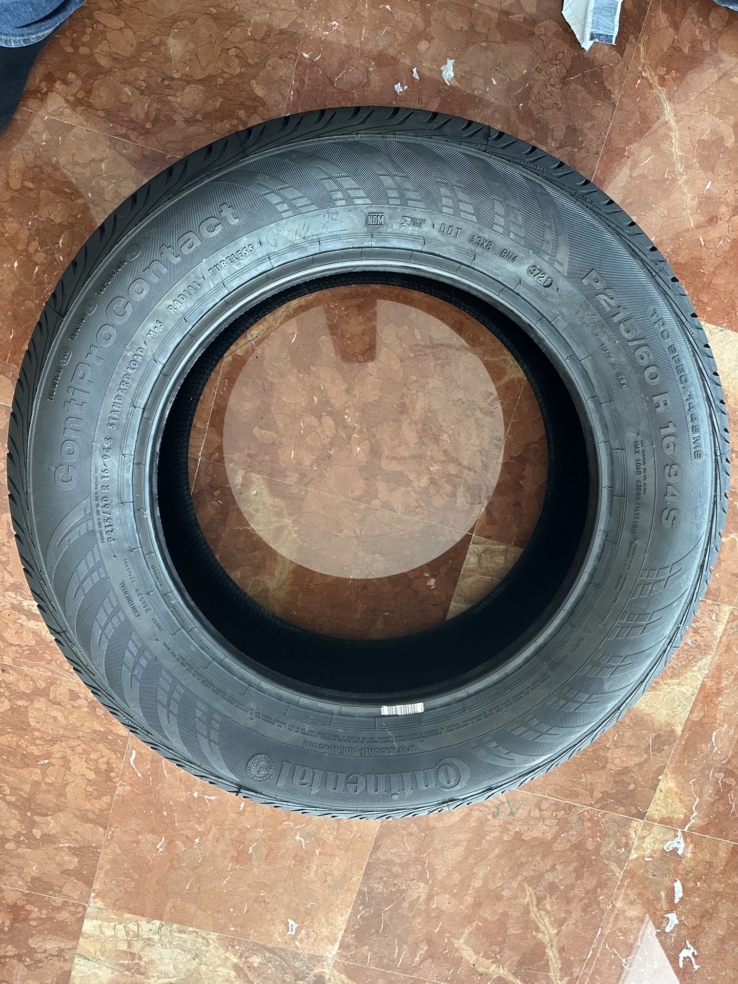 Continental 215/60R16 Tire