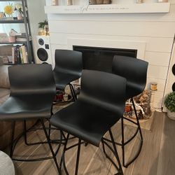 4 Counter Chairs 