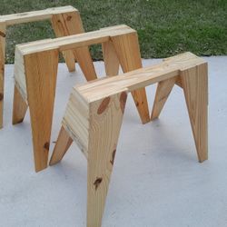 Wood Sawhorses - Caballetes de Madera