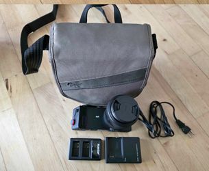 Sigma dp0 Quattro Foveon Camera – 14mm Ultra Wide – w/ Charger & Case
