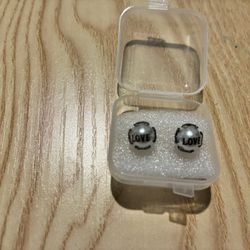 Pick Up From Mount Juliet 37122..Beautiful Pearl Love Stud Earrings With Box 