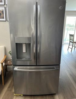 GE Stainless Steel Refrigerator 
