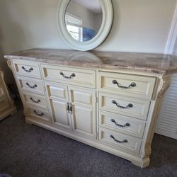 Dresser And 2 Matching Night Stands Solid Wood/marble