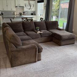 Sectional Couch (FREE Delivery!🚚)