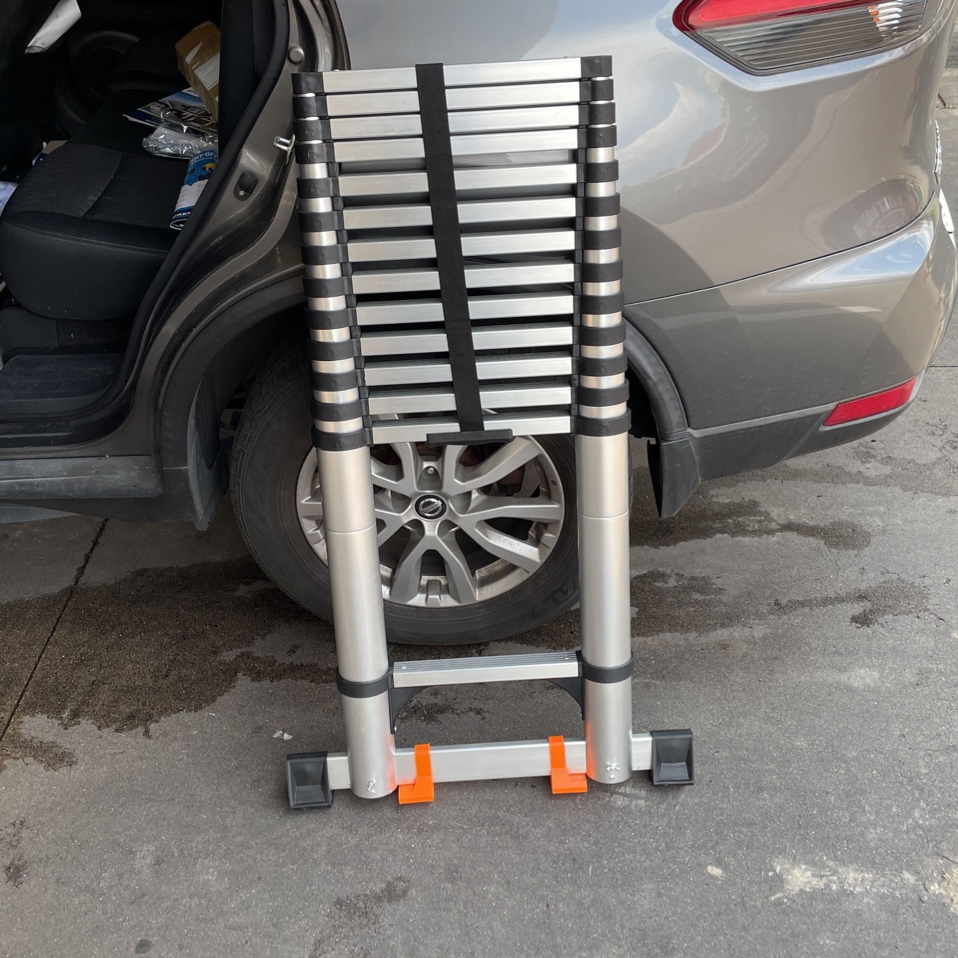 17 1/2’ Telescoping Ladder