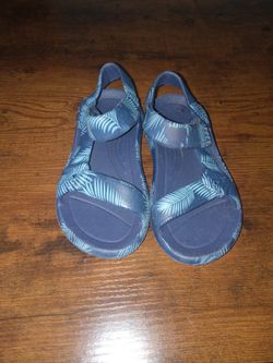 Blue Boy Size 8 Sandals