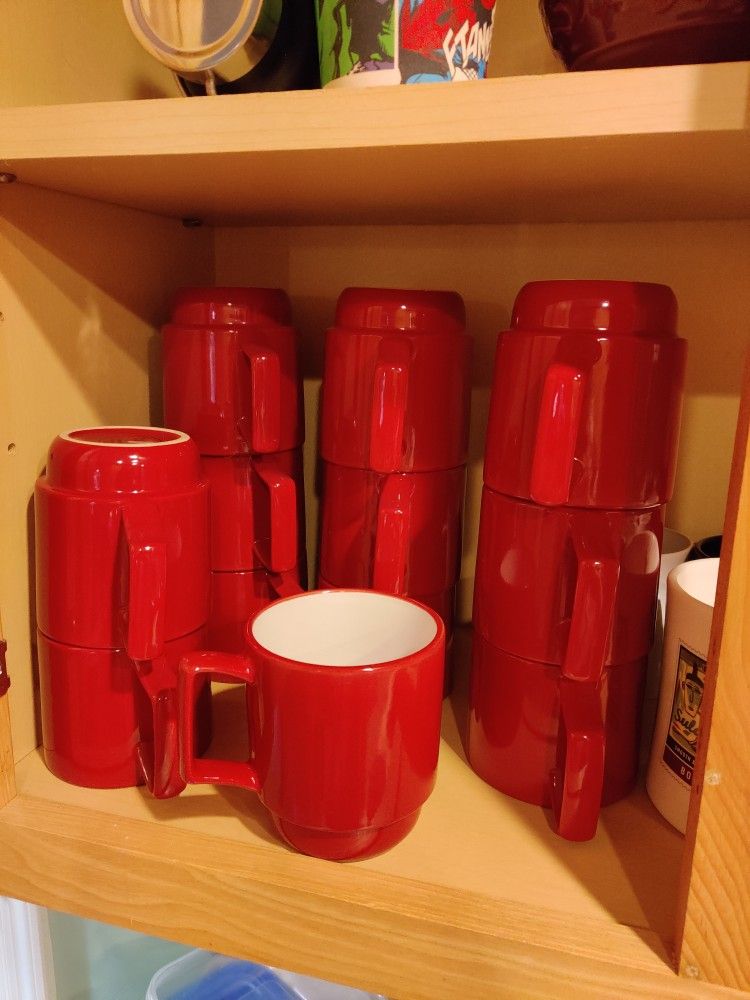 Red Coffee Mug Set - Pfaltzgraff Everyday
