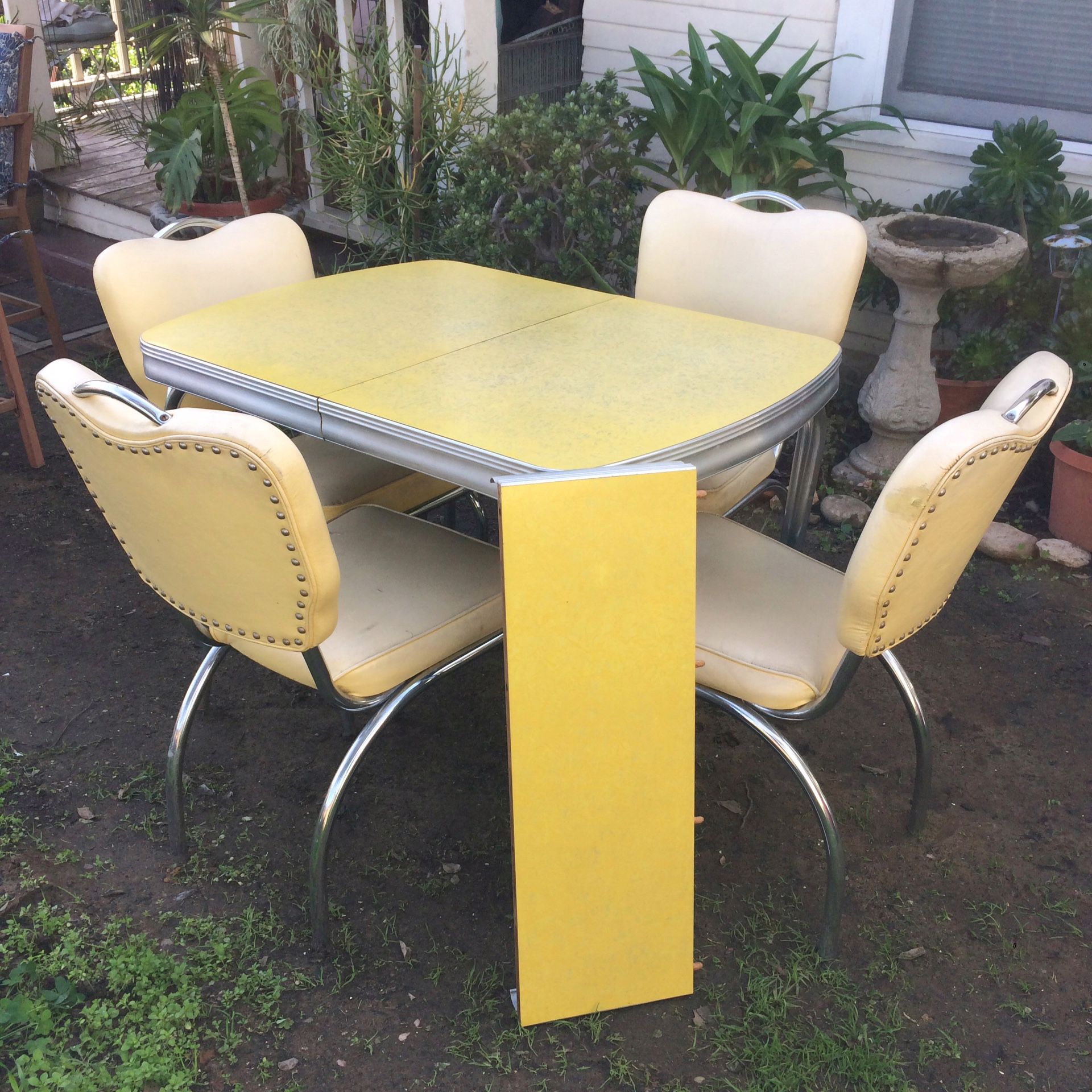 Stoneville 1950's Yellow Vintage Retro Chrome Dinette Set Table + 4 Studded Chairs