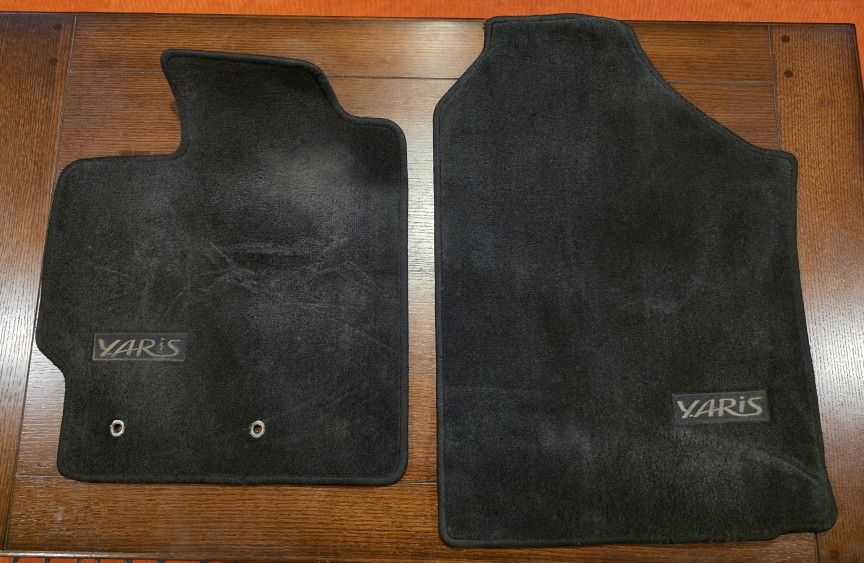 Toyota Yaris Floor Mats