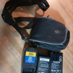 SMALL CAMERA CASE, FUJI BATTERY CHARGER, NiCD & NiMH BATTERY CHARGER, TECH FUEL TRAVEL CHARGER