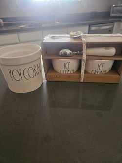 Rae Dunn icecream bowl/scoop, popcorn bucket