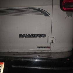 1997 Dodge RAM 2500 Van