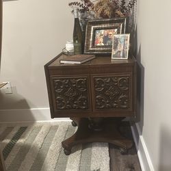 Mini bar vintage wood