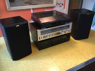 Full Stereo with Receiver, Turntable, Cassette Player and Speakers