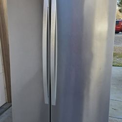 Kenmore Refrigerator 