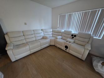 Sectional Manual recliner with eld lights
