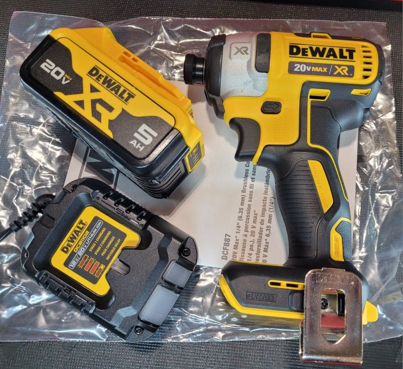 Dewalt 20v XR 3speed ¼" Hex Impact DCF887 & 20V 5ah Battery...NEW_NUEVO $185 PRECIO FIJO_FIRM PRICE