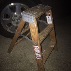 Like New Painter Stepladders Very Nice Only $20 Firm