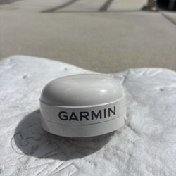 Garmin GPS 24xd NMEA 2000 Marine GPS Antenna with Heading Sensor