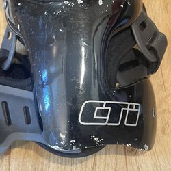 CTI Ossur Custom Knee Brace