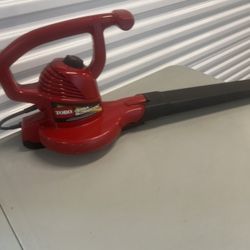 Toro 51599 Ultra Electric Blower Vac leaf vacuum  Working No Bag Incomplete Read. Used in good condition with some cosmetic blemishes. These blemishes