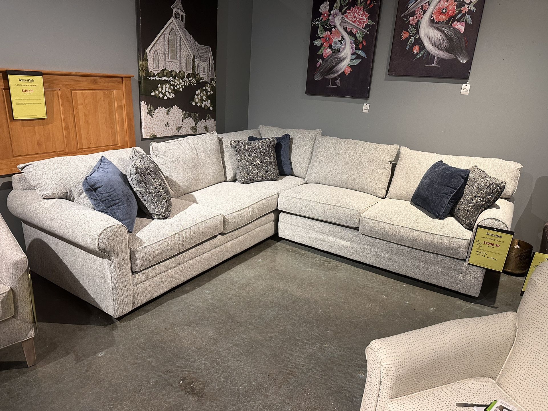 Klaussner COMFY 2PC Sectional