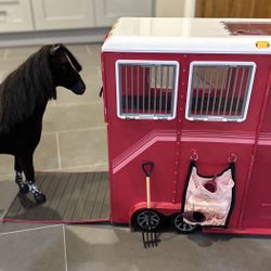 American Girl Horse with OG trailer And Riding Clothes