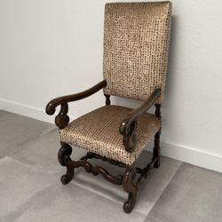 CHAIR 