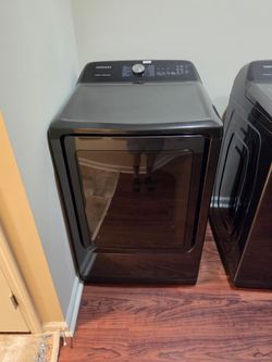 Samsung HE  black dryer