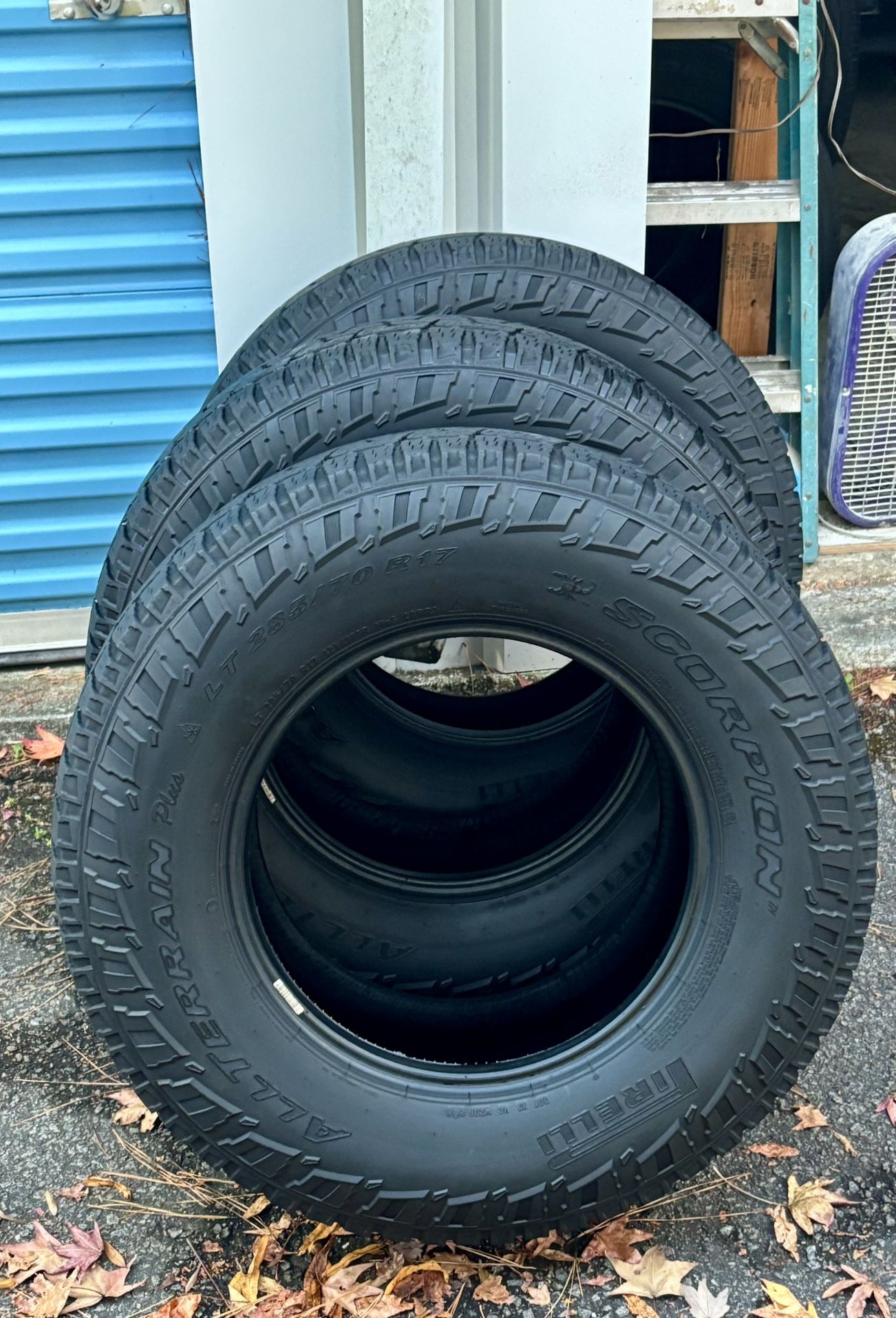 3 Used Tires Pirelli Scorpion A/T Plus LT285/70R17. About 55% tread. 