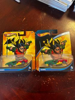 HOT WHEELS DC Comics Robin Toy Car (2)