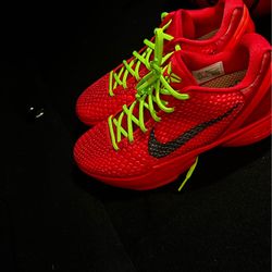Kobe 6 Reverse Grinches sz 10