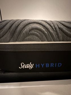 Sealy Hybrid Posturepedic King Size Mattress 