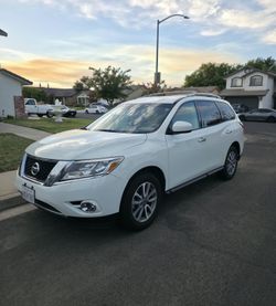 Nissan pathfinder 2015
