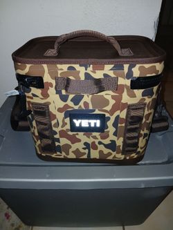 YETI Hopper Flip soft cooler 8