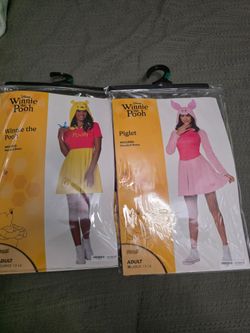 Costumes size large disfras