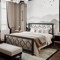 Queen Oriental Vintage Style Metal Platform Bed
