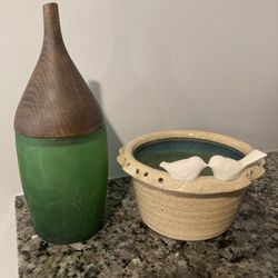 Jewelry holder for earrings and rings/necklaces