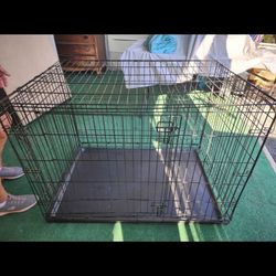 XL dog kennel/crate