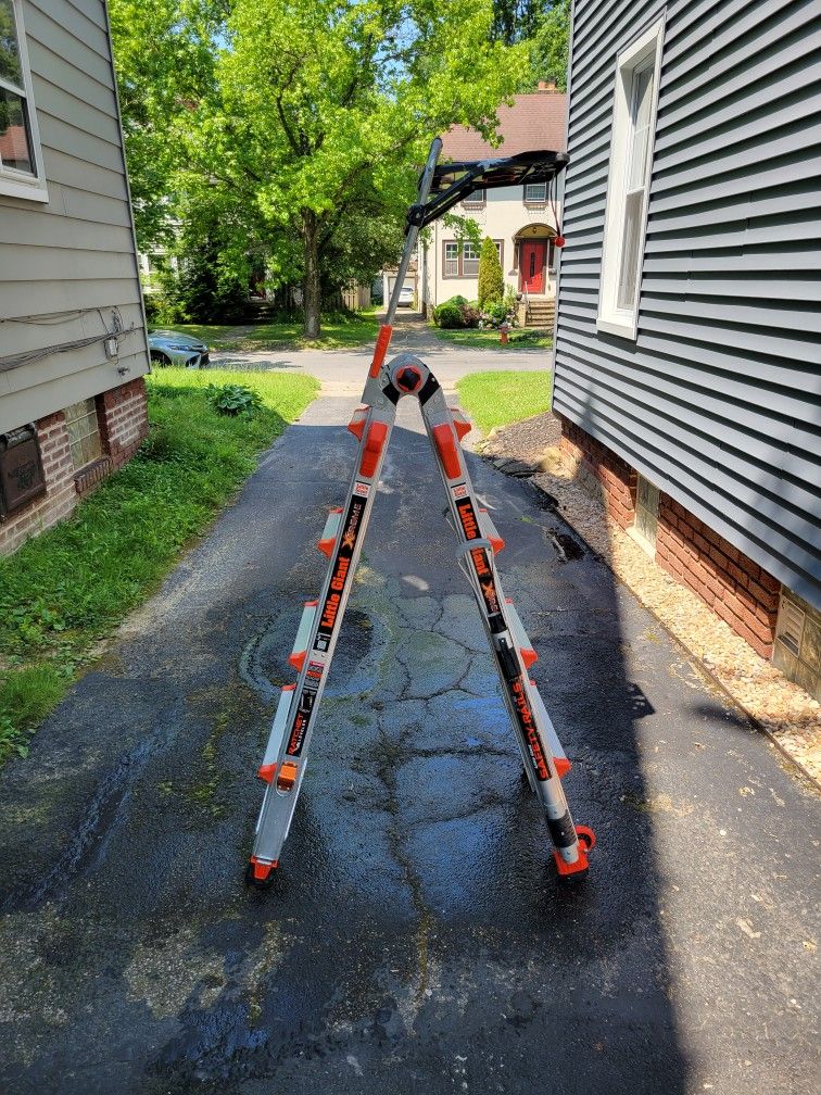 Little Giant Xtreme 17 - Multi-Position Extendable Ladder