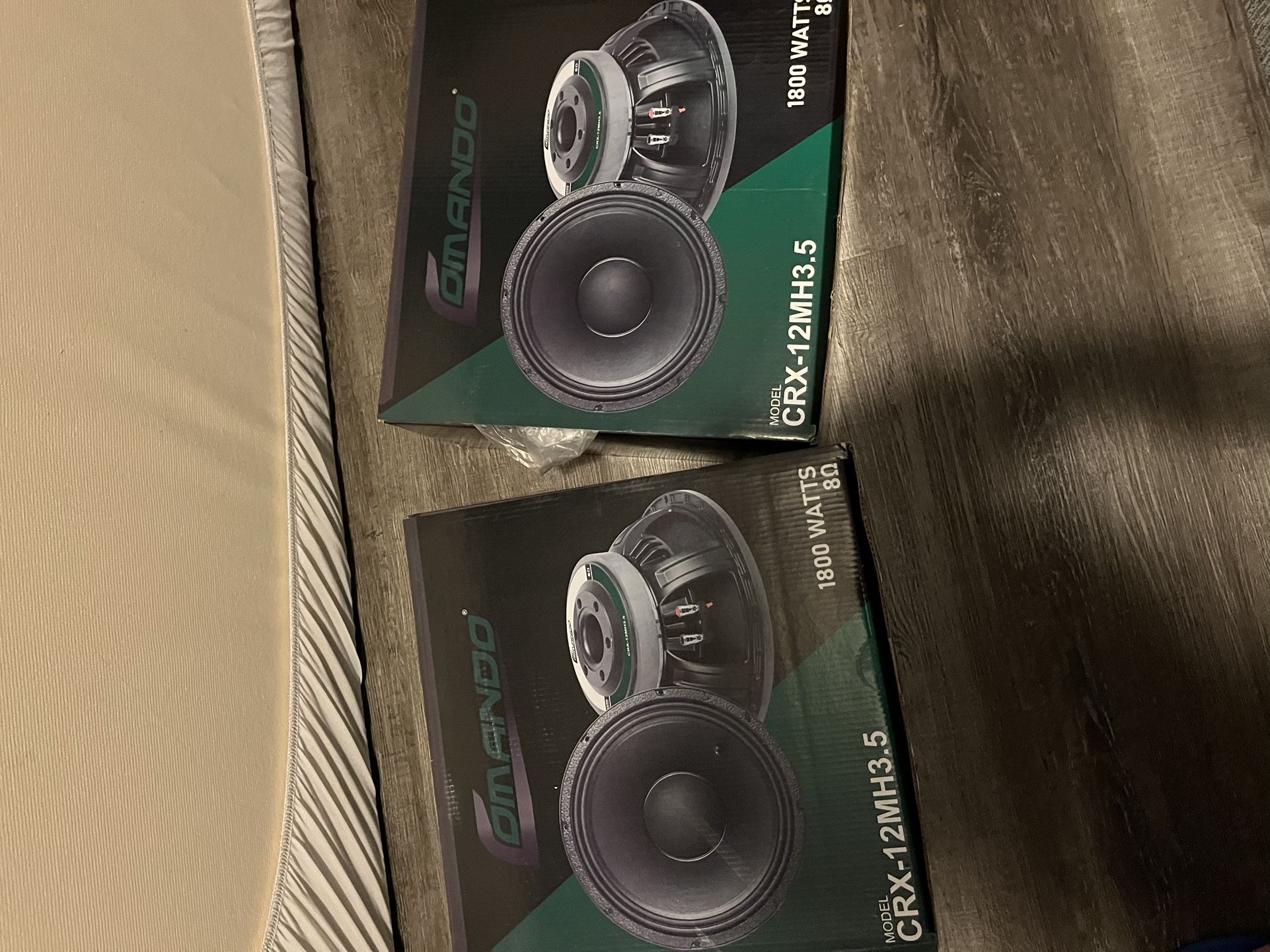 2 COMANDO 1800 Watts Subwoofers