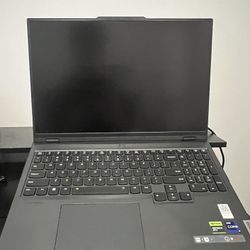 Lenovo Legion Pro 7 16IRX8H Gaming Laptop NVIDIA RTX 4080 INTEL CORE i9 - 13900HX 2.2GHz